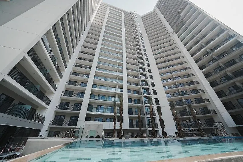 Ashri Holiday Homes Stylish Apartment Near Burj Khalifa Ντουμπάι