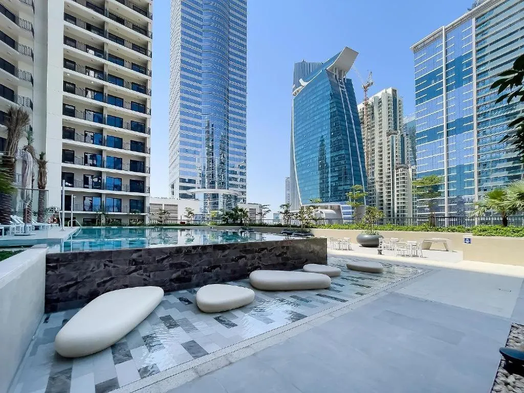 Ashri Holiday Homes Stylish Apartment Near Burj Khalifa Ντουμπάι